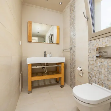 Willa Pomegranate Tree