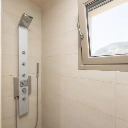 Pomegranate Tree Willa Kateleios