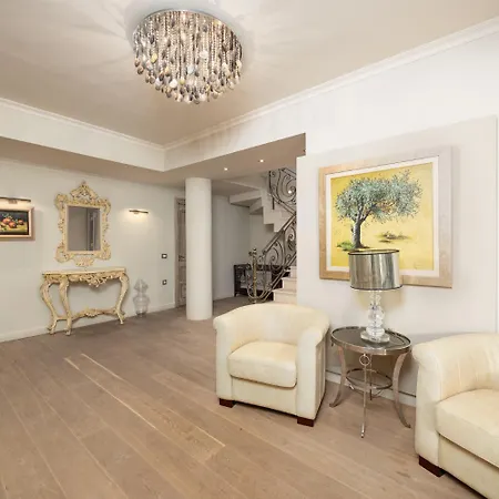 Pomegranate Tree Kateleios