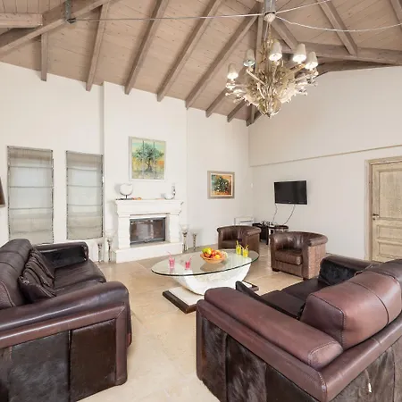 Villa Pomegranate Tree Katelios